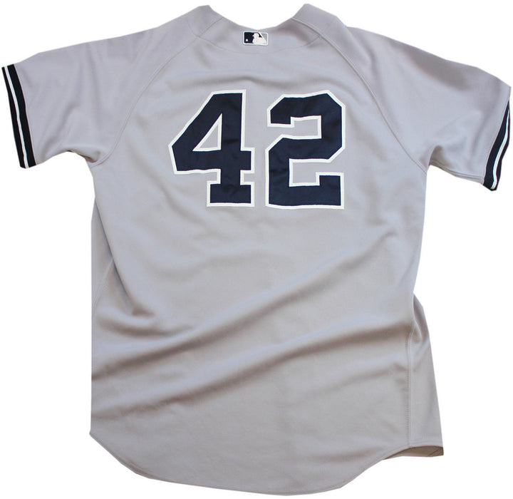 Mariano Rivera Jersey - NY Yankees 2011 Game Worn #42 Grey Jersey (46) (FJ747205)