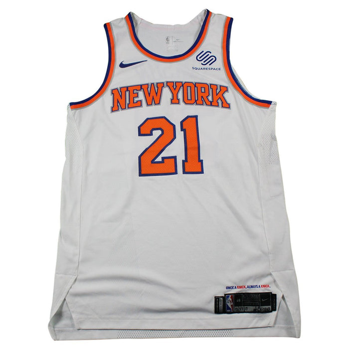 Damyean Dotson New York Knicks Game Used #21 White Jersey (12/27/17 @ Chicago Bulls)(NYKE00256)(48)