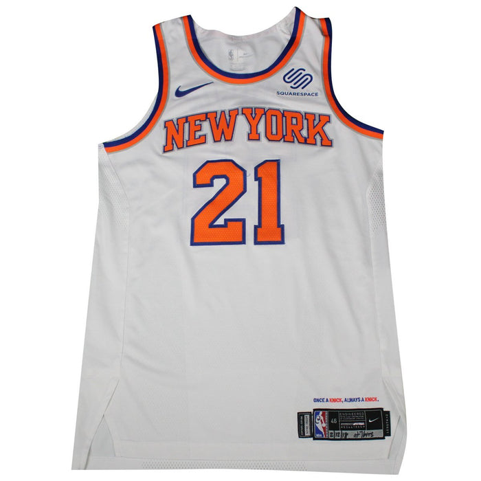 Damyean Dotson New York Knicks Game Used #21 White  Jersey (2/12/2018 @ Philadelphia 76ers)(NYKE00224)(46)