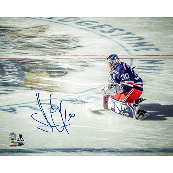 Henrik Lundqvist Signed '2018 Winter Classic Warm Ups' 16x20 Photo