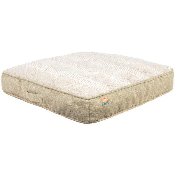 MD SQ GUS FAUX PET BED